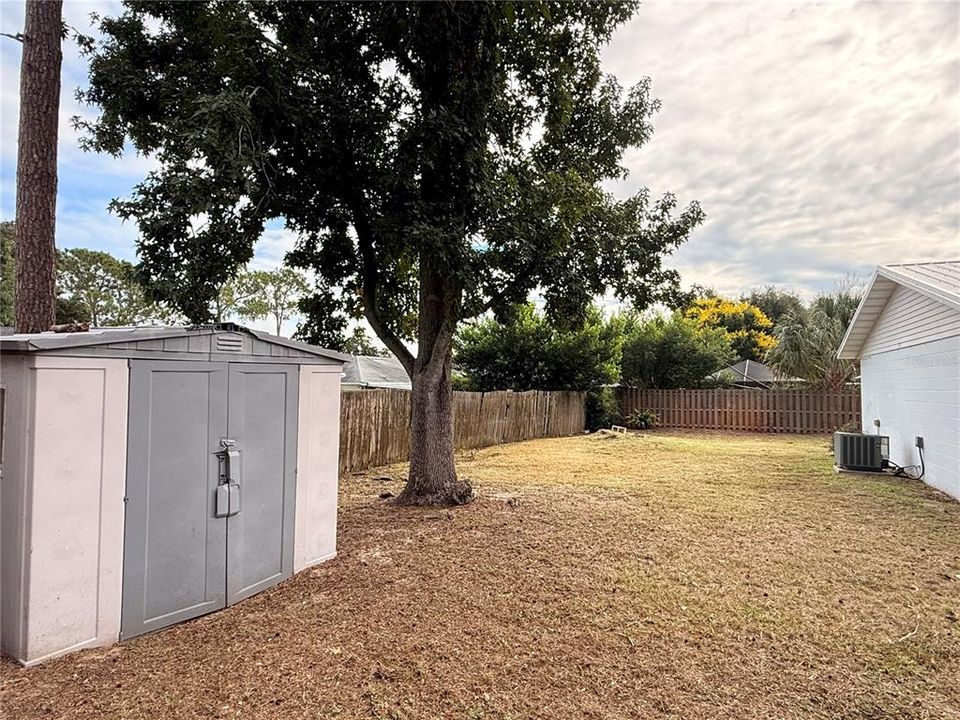 For Sale: $284,900 (3 beds, 2 baths, 1576 Square Feet)