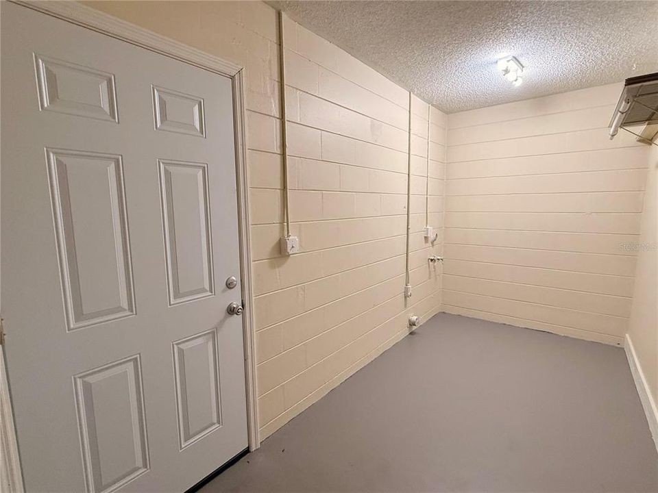 For Sale: $284,900 (3 beds, 2 baths, 1576 Square Feet)