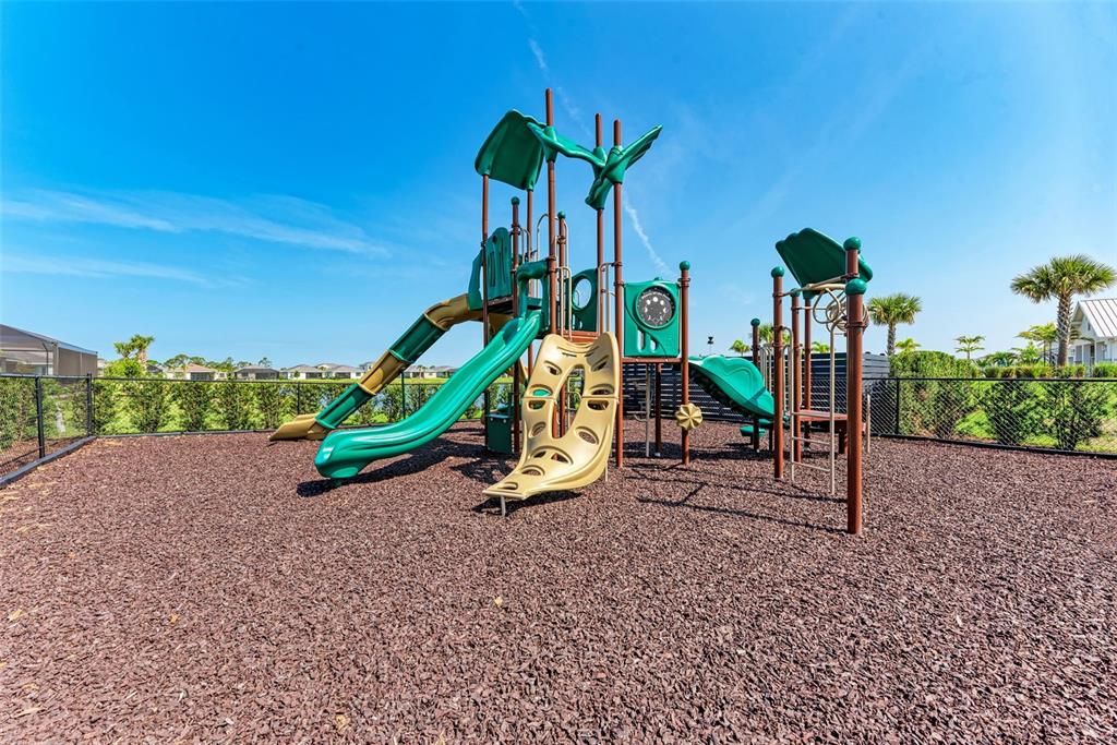 En Venta: $699,900 (3 camas, 2 baños, 2238 Pies cuadrados)