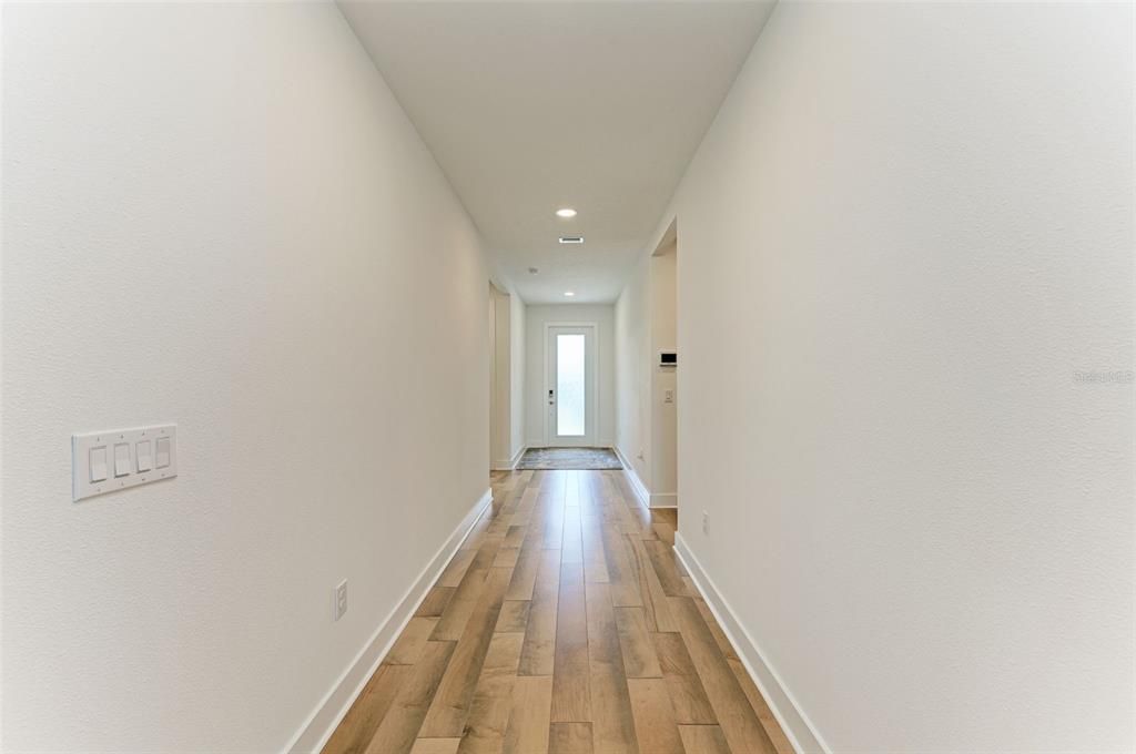 En Venta: $699,900 (3 camas, 2 baños, 2238 Pies cuadrados)
