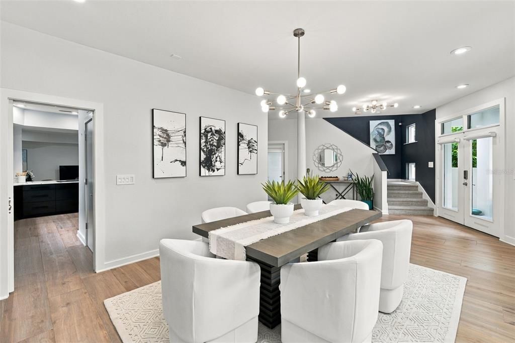 Activo con contrato: $1,599,000 (4 camas, 3 baños, 3264 Pies cuadrados)
