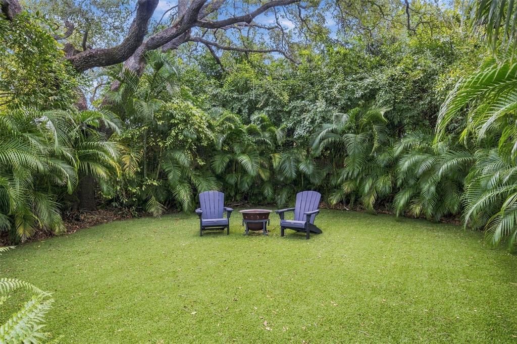 Activo con contrato: $1,599,000 (4 camas, 3 baños, 3264 Pies cuadrados)