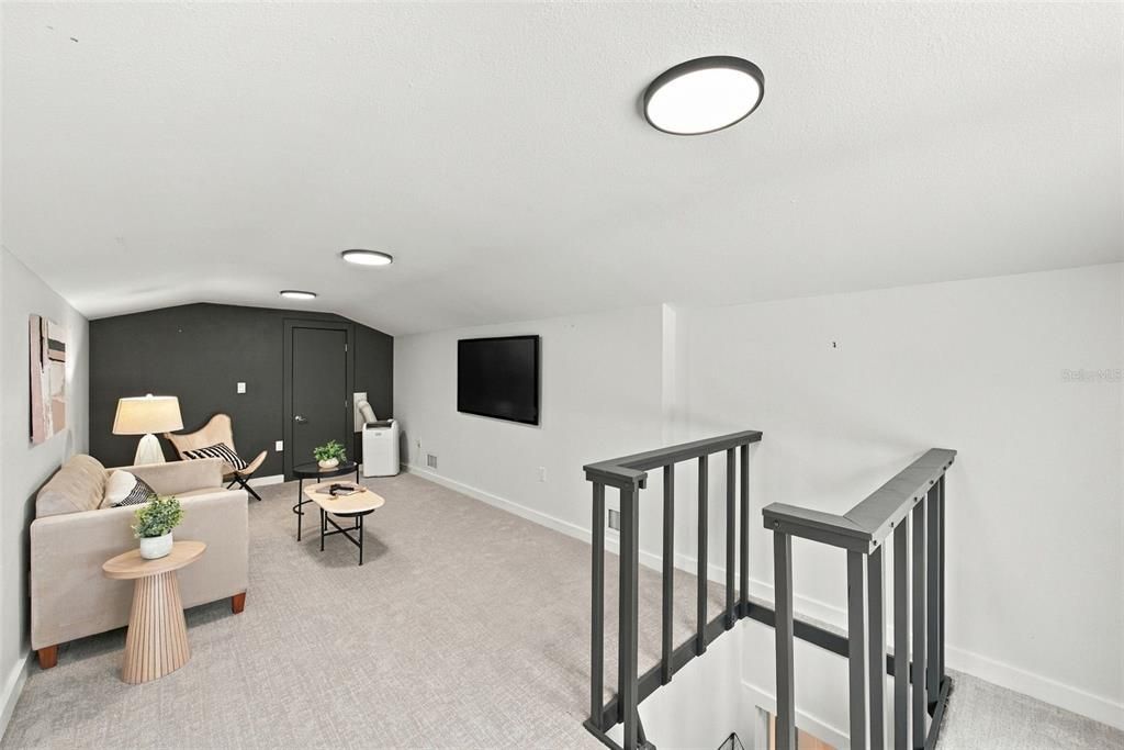 Activo con contrato: $1,599,000 (4 camas, 3 baños, 3264 Pies cuadrados)