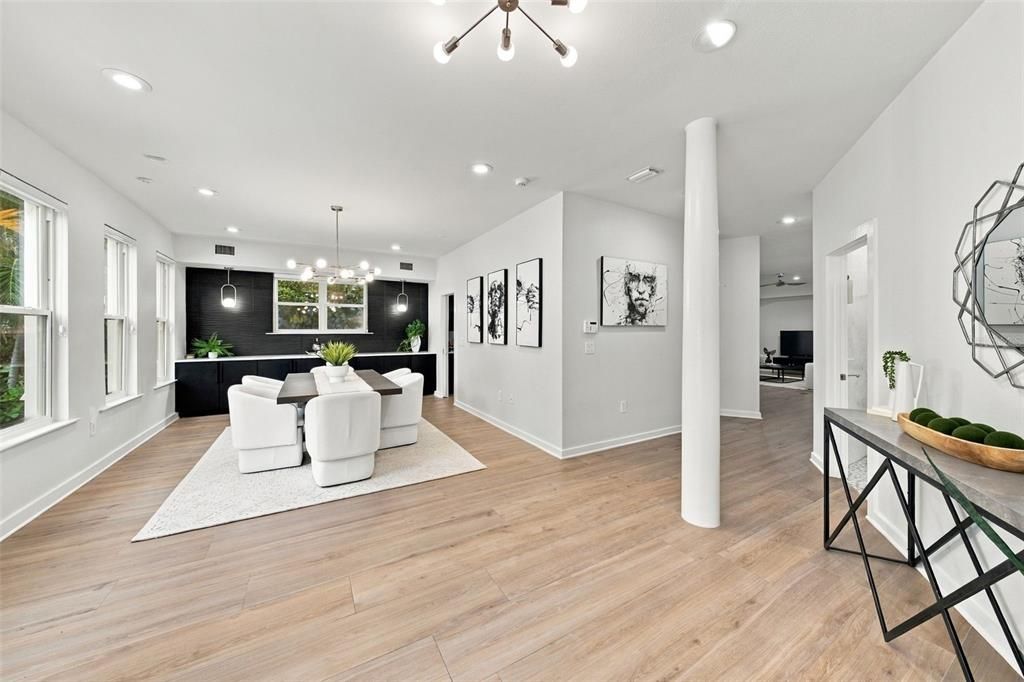 Activo con contrato: $1,599,000 (4 camas, 3 baños, 3264 Pies cuadrados)