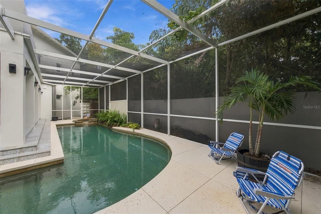 Activo con contrato: $1,599,000 (4 camas, 3 baños, 3264 Pies cuadrados)