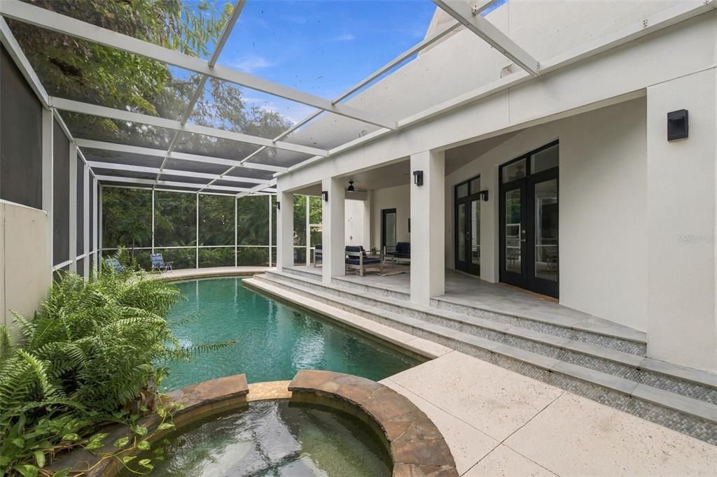 Activo con contrato: $1,599,000 (4 camas, 3 baños, 3264 Pies cuadrados)