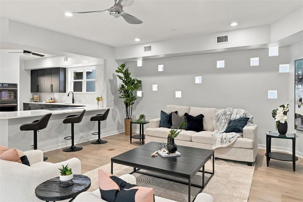 Activo con contrato: $1,599,000 (4 camas, 3 baños, 3264 Pies cuadrados)