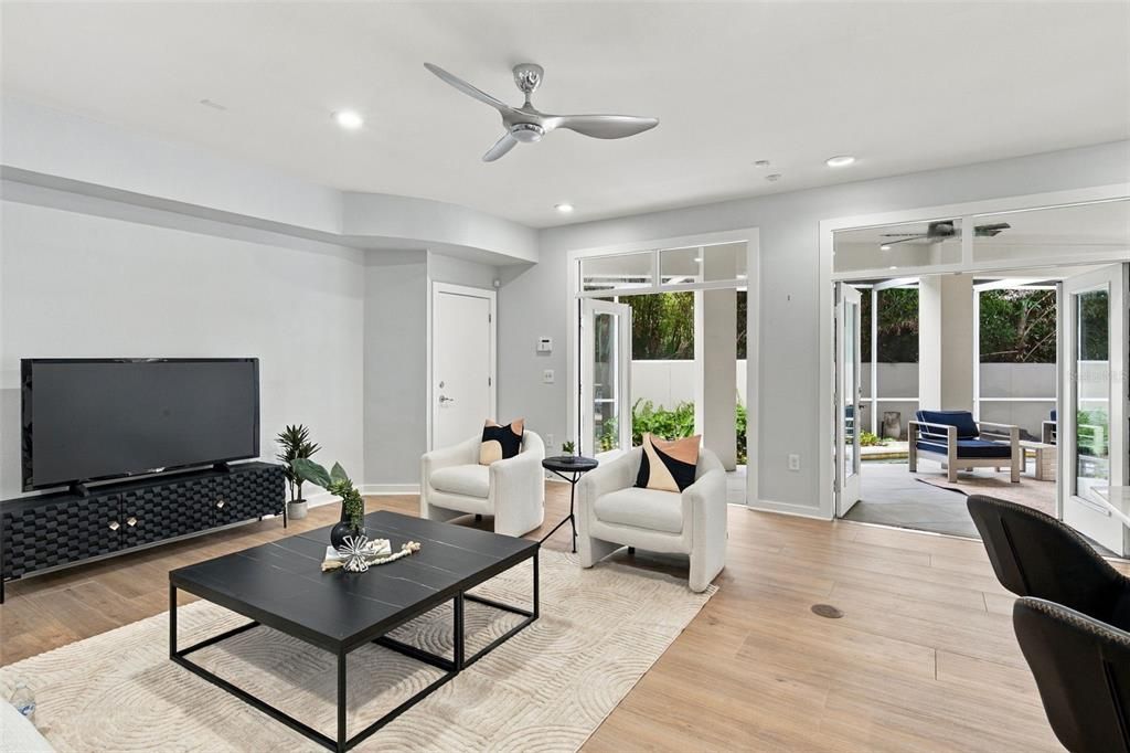 Activo con contrato: $1,599,000 (4 camas, 3 baños, 3264 Pies cuadrados)