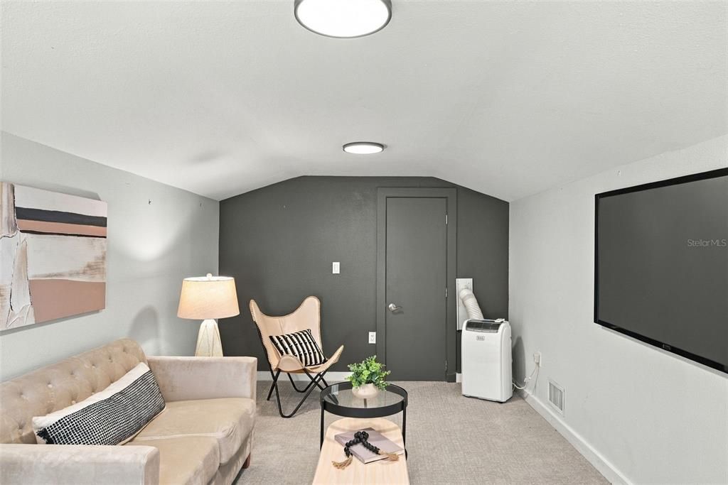 Activo con contrato: $1,599,000 (4 camas, 3 baños, 3264 Pies cuadrados)