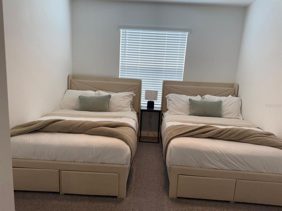 В аренду: $2,600 (3 спален, 2 ванн, 1702 Квадратных фут)