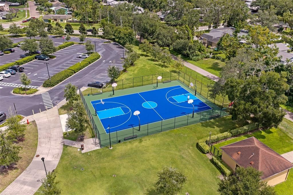 En Venta: $490,000 (5 camas, 2 baños, 2400 Pies cuadrados)