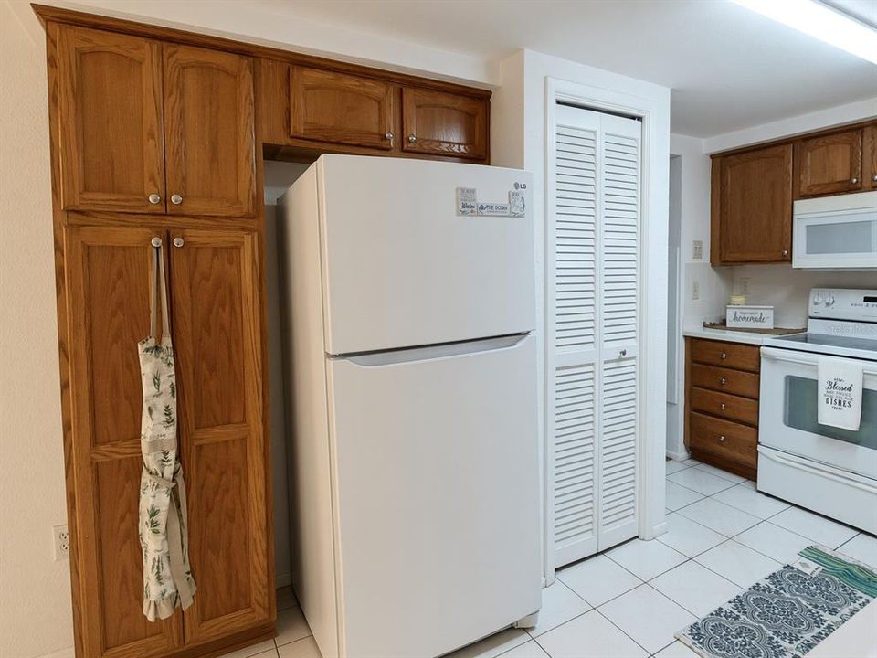 В аренду: $1,900 (2 спален, 2 ванн, 1495 Квадратных фут)