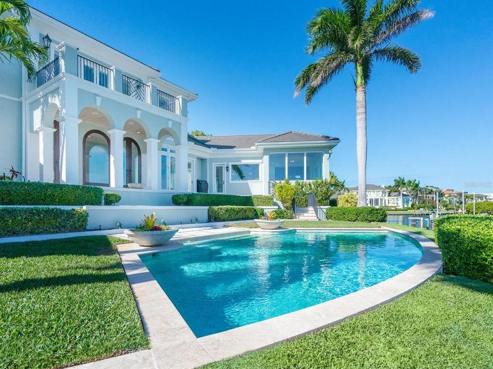 En Venta: $9,500,000 (4 camas, 5 baños, 5245 Pies cuadrados)