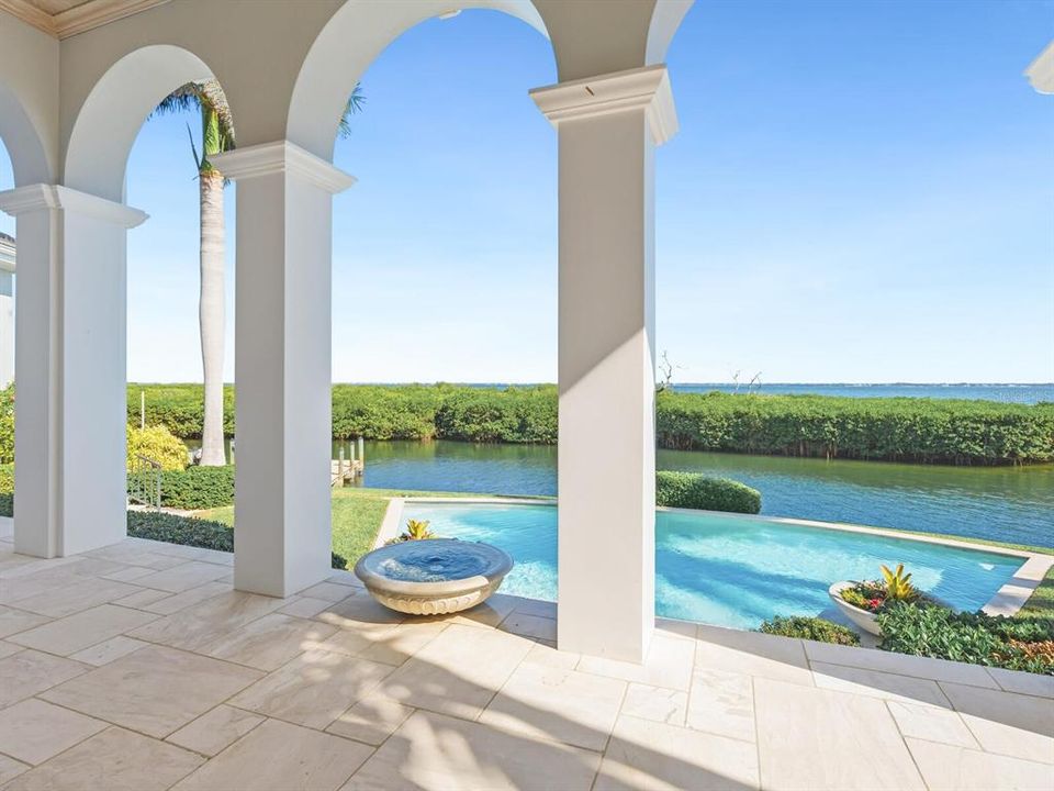 En Venta: $9,500,000 (4 camas, 5 baños, 5245 Pies cuadrados)
