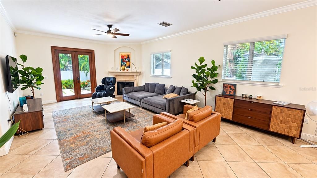 For Rent: $4,500 (4 beds, 3 baths, 2103 Square Feet)