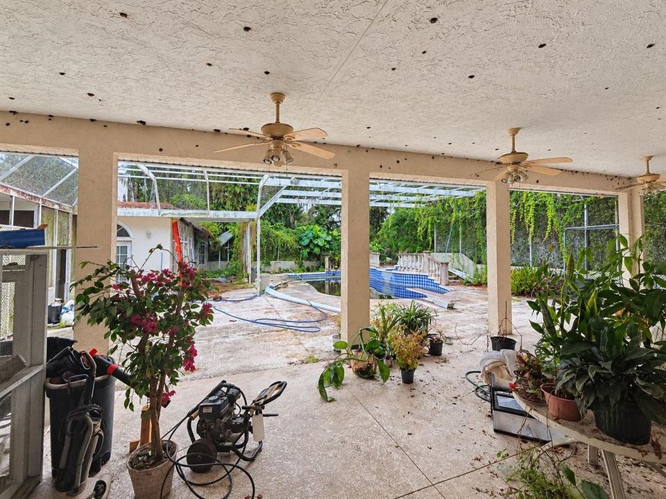 For Sale: $1,699,000 (5 beds, 4 baths, 5209 Square Feet)