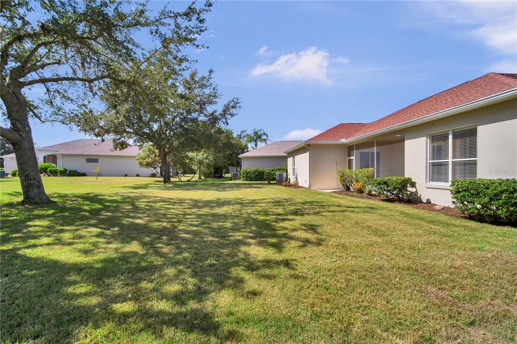 For Sale: $325,000 (2 beds, 2 baths, 1918 Square Feet)