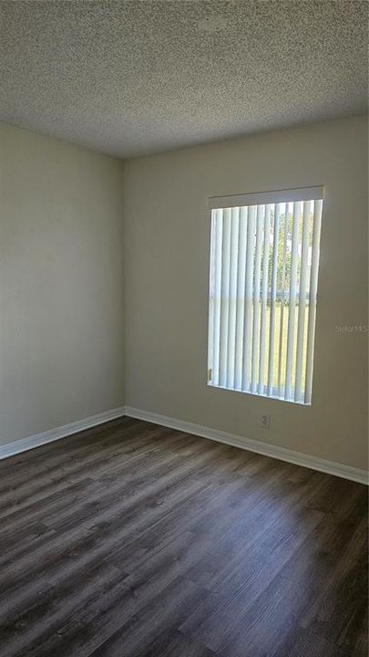 For Rent: $1,800 (3 beds, 2 baths, 1359 Square Feet)