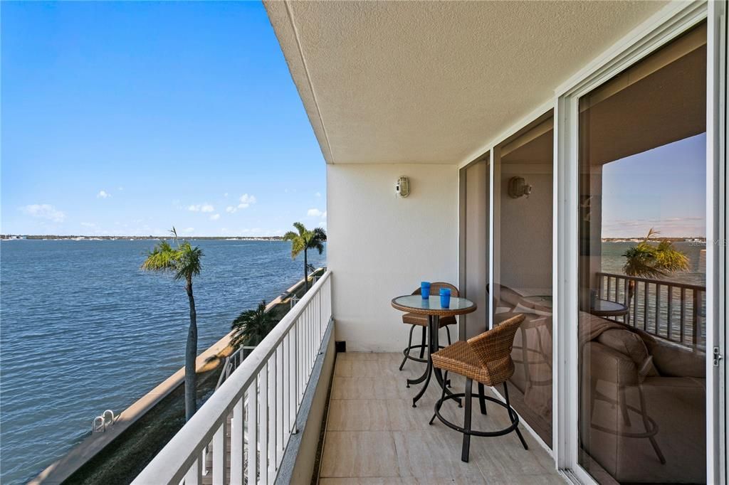 En Venta: $495,000 (3 camas, 2 baños, 1255 Pies cuadrados)
