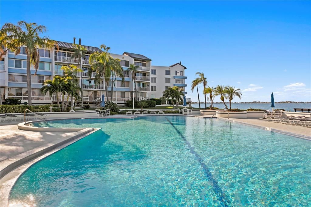 En Venta: $495,000 (3 camas, 2 baños, 1255 Pies cuadrados)