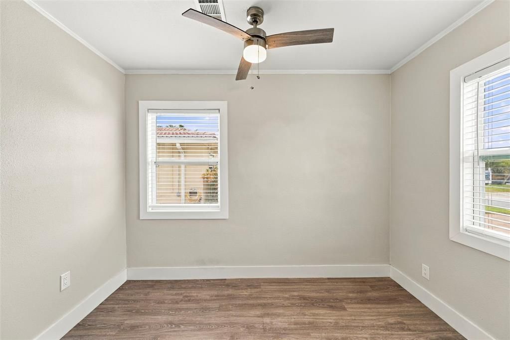 For Sale: $599,900 (3 beds, 2 baths, 1103 Square Feet)