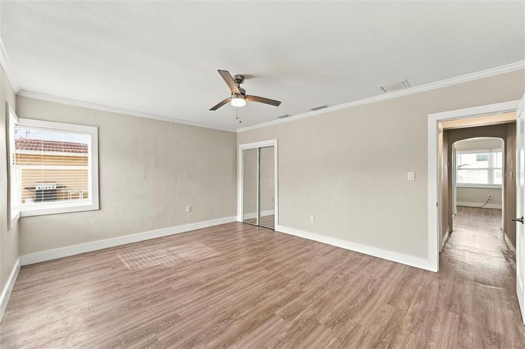 For Sale: $599,900 (3 beds, 2 baths, 1103 Square Feet)