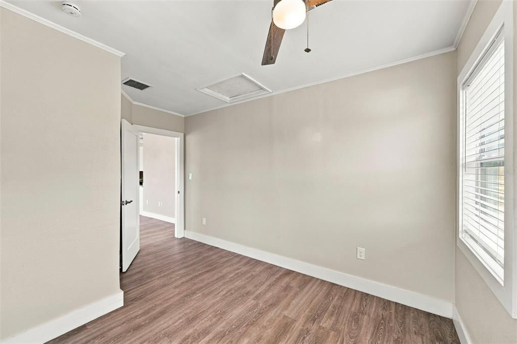 For Sale: $599,900 (3 beds, 2 baths, 1103 Square Feet)
