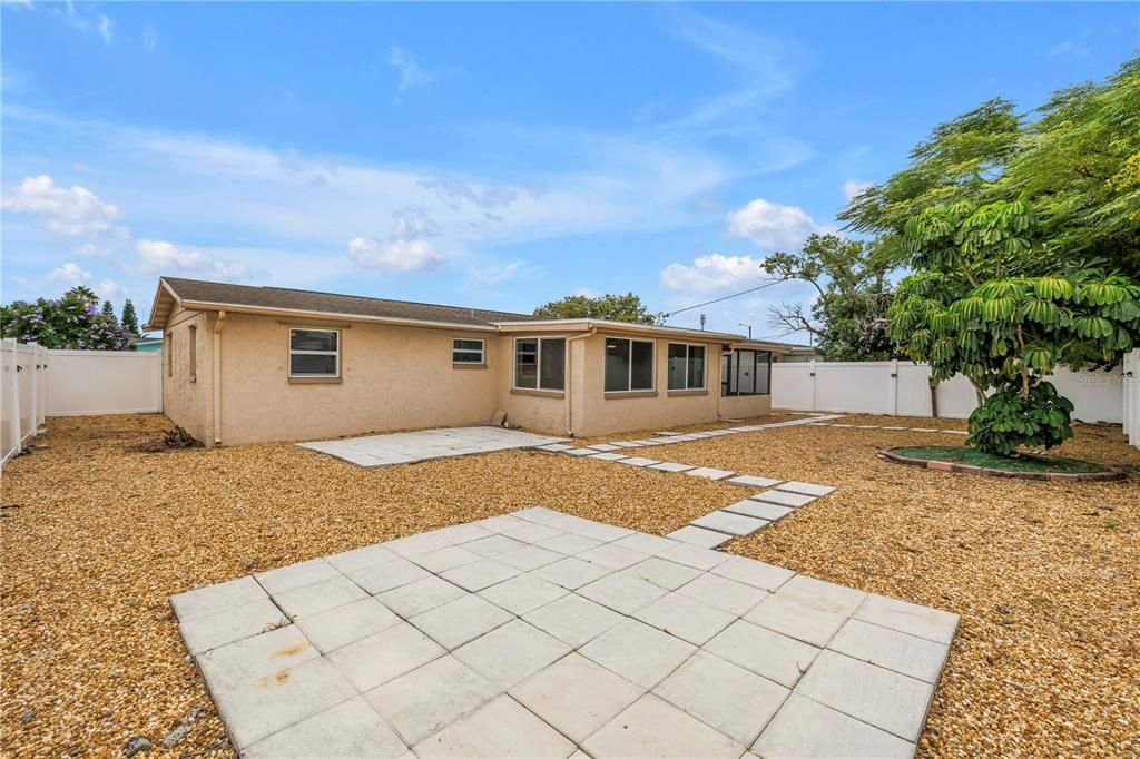 En Venta: $249,000 (3 camas, 2 baños, 1020 Pies cuadrados)