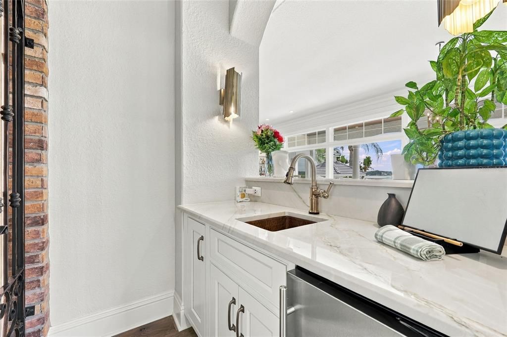 En Venta: $4,350,000 (5 camas, 5 baños, 5305 Pies cuadrados)