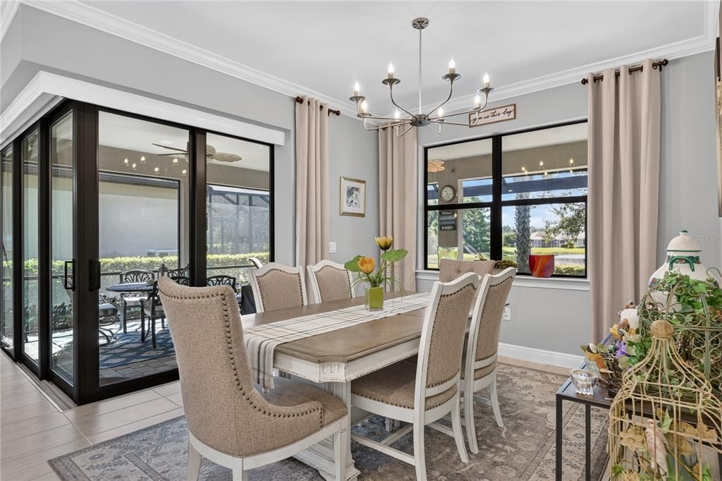 Под контрактом: $445,000 (2 спален, 2 ванн, 1906 Квадратных фут)