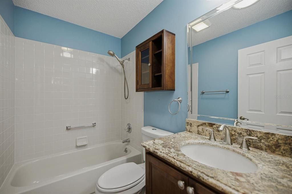 For Sale: $290,000 (3 beds, 2 baths, 1392 Square Feet)