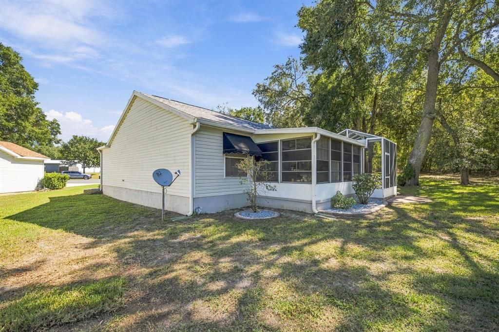 For Sale: $290,000 (3 beds, 2 baths, 1392 Square Feet)