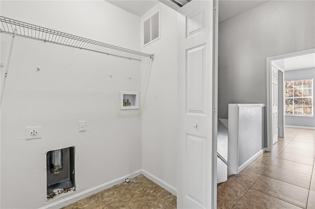For Sale: $218,000 (2 beds, 2 baths, 1138 Square Feet)