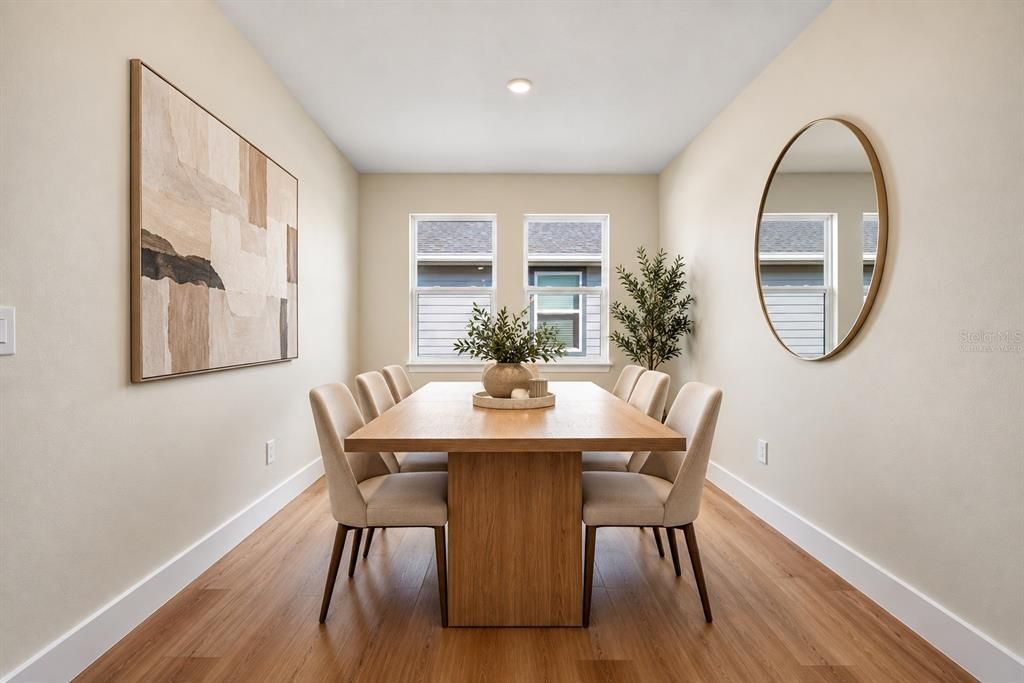 En Venta: $359,900 (3 camas, 2 baños, 1700 Pies cuadrados)