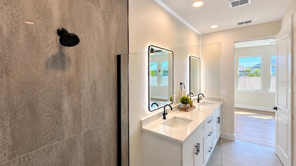En Venta: $359,900 (3 camas, 2 baños, 1700 Pies cuadrados)