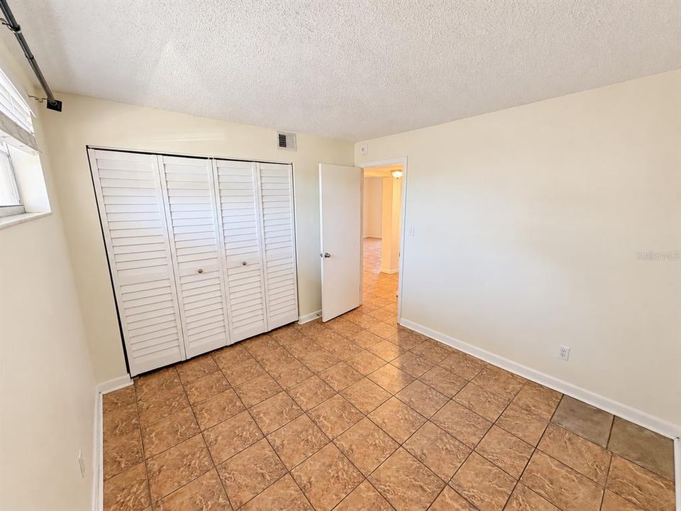 For Sale: $107,000 (2 beds, 1 baths, 783 Square Feet)