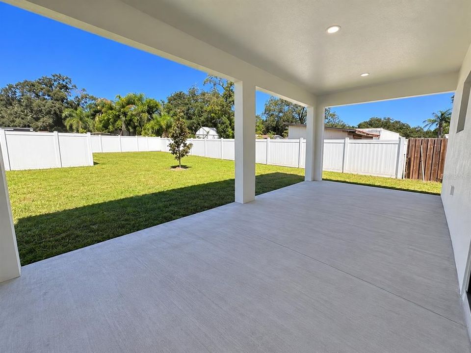For Sale: $699,900 (3 beds, 3 baths, 2188 Square Feet)
