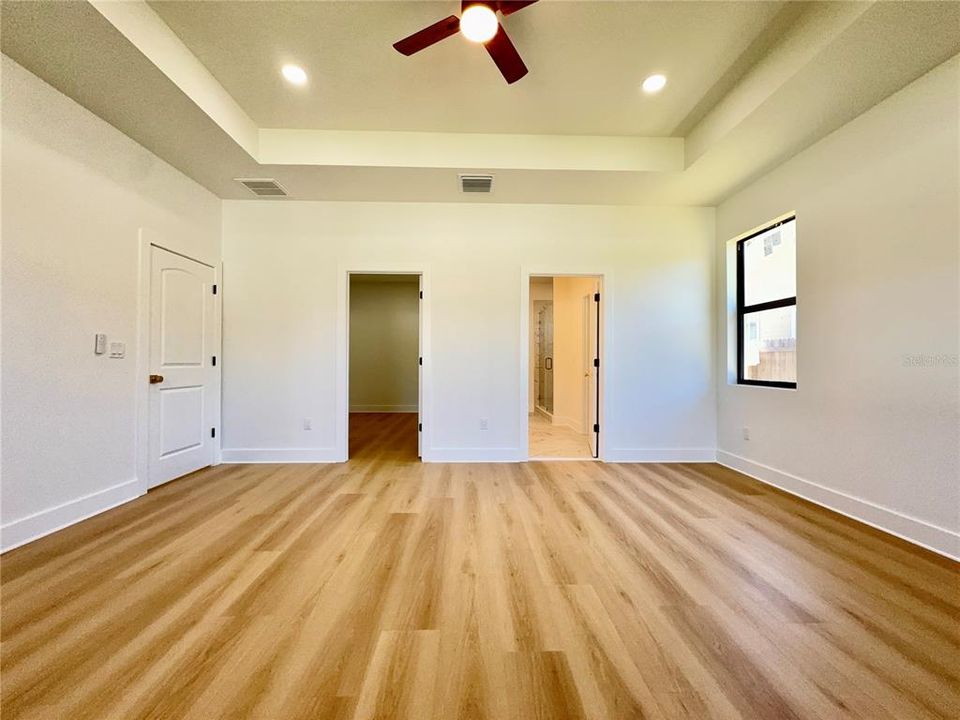 For Sale: $699,900 (3 beds, 3 baths, 2188 Square Feet)