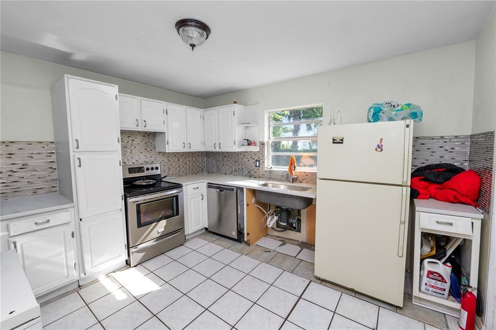 En Venta: $150,000 (4 camas, 1 baños, 1270 Pies cuadrados)
