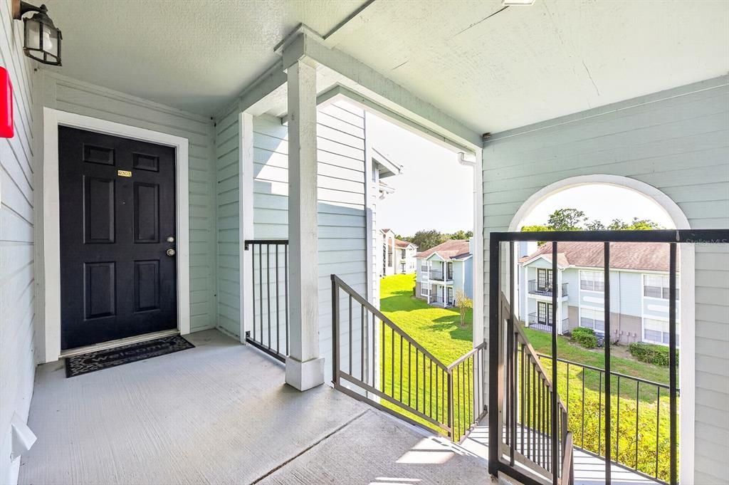 For Sale: $175,000 (1 beds, 1 baths, 650 Square Feet)