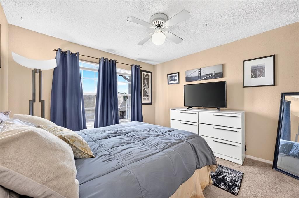 For Sale: $175,000 (1 beds, 1 baths, 650 Square Feet)