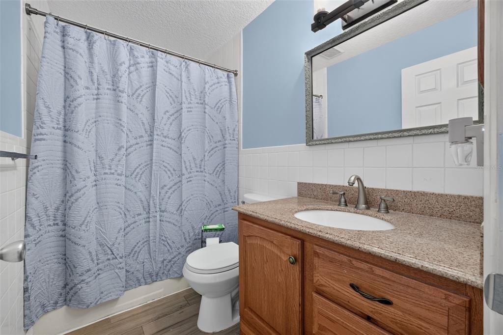 For Sale: $279,900 (2 beds, 2 baths, 1184 Square Feet)
