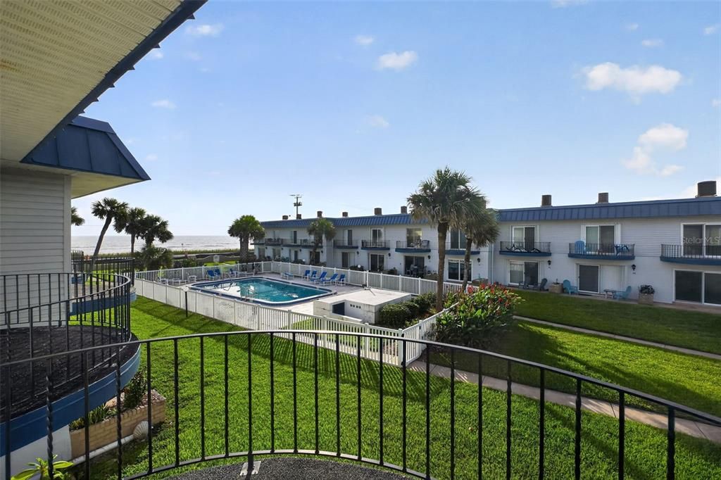 For Sale: $279,900 (2 beds, 2 baths, 1184 Square Feet)