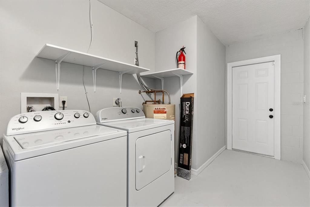En Venta: $289,500 (3 camas, 2 baños, 1709 Pies cuadrados)