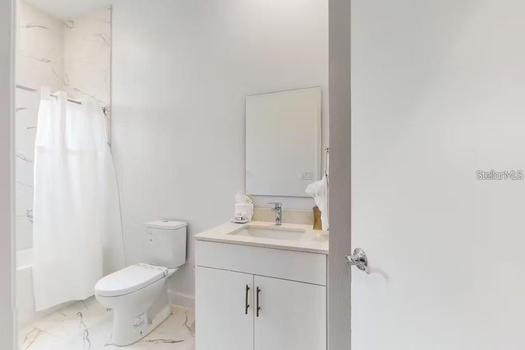 В аренду: $2,500 (4 спален, 4 ванн, 1671 Квадратных фут)