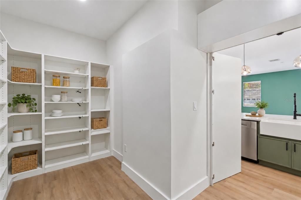 For Sale: $1,099,900 (4 beds, 4 baths, 3125 Square Feet)