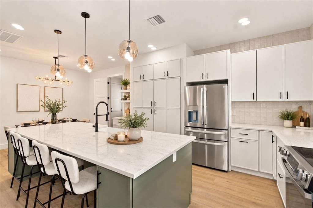 For Sale: $1,099,900 (4 beds, 4 baths, 3125 Square Feet)