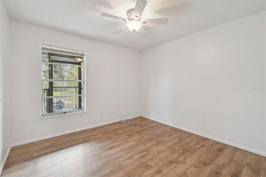 En Venta: $164,900 (2 camas, 2 baños, 912 Pies cuadrados)