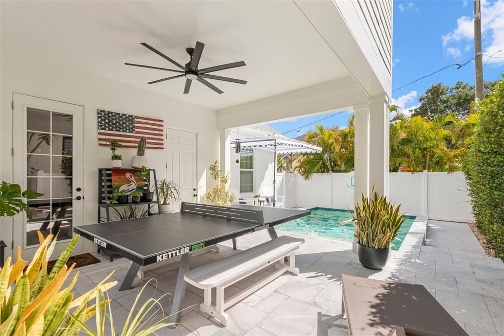 For Sale: $1,725,000 (4 beds, 4 baths, 3047 Square Feet)