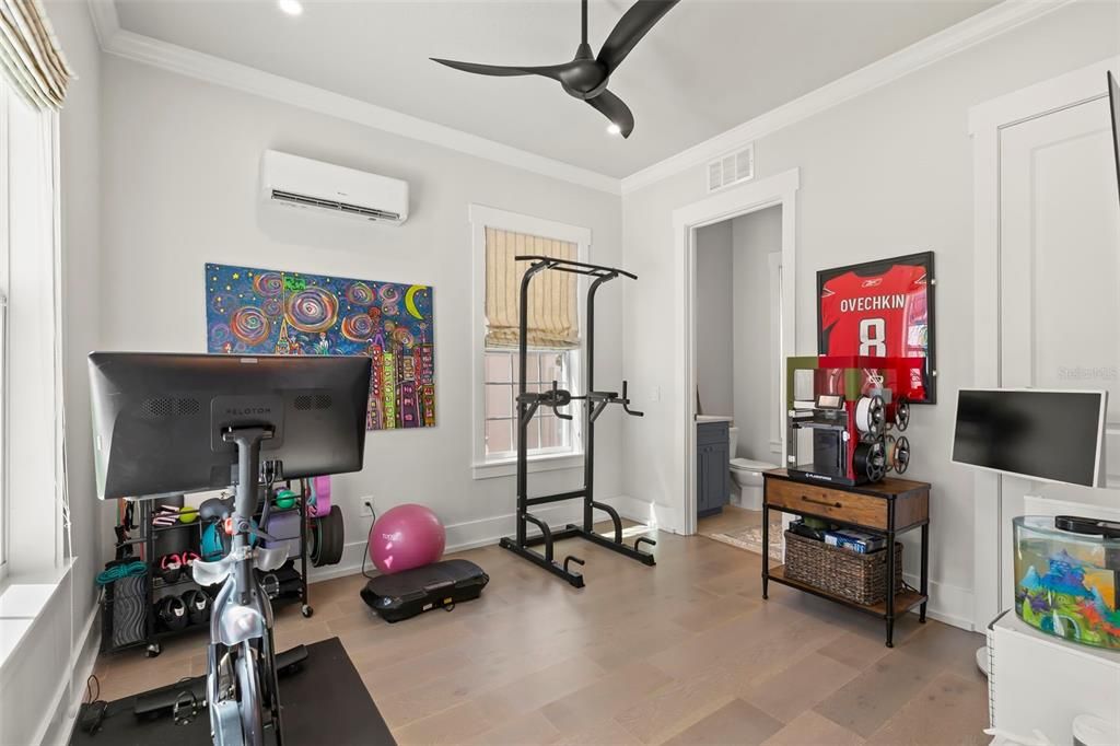 For Sale: $1,725,000 (4 beds, 4 baths, 3047 Square Feet)